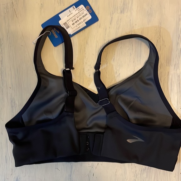 Brooks Run Bra Drive Convertible - Picture 3 of 4